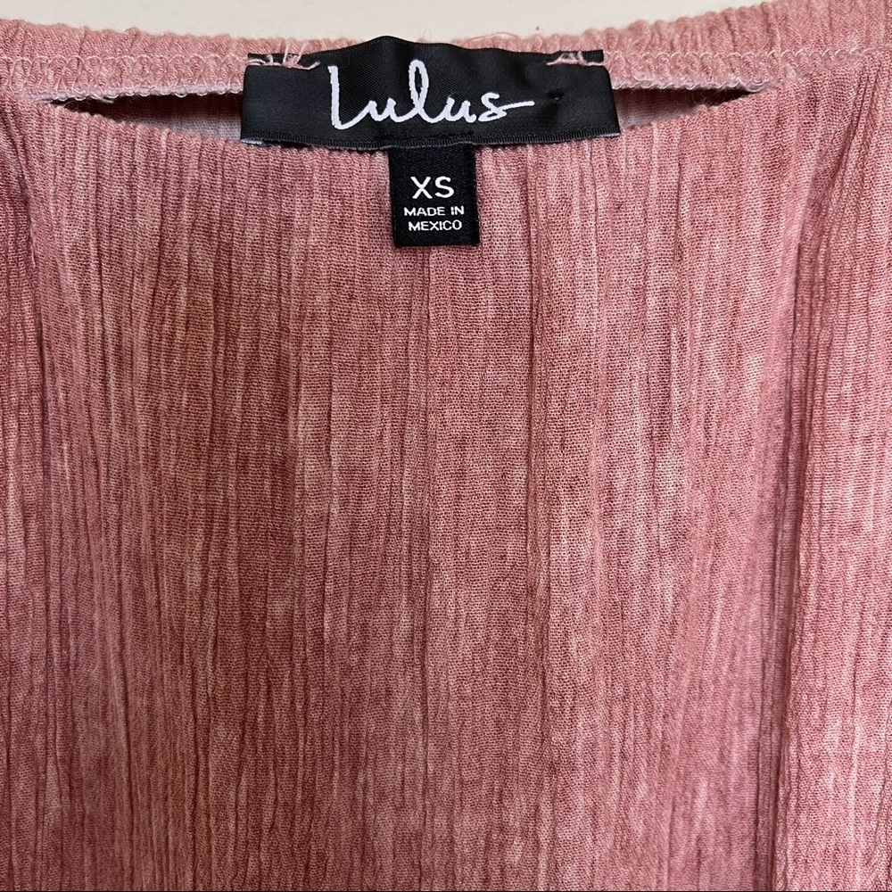 Lulu’s Leg Slits Red Hobo Crinkle Skirt Size XS - Picture 4 of 5